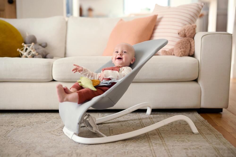 Munchkin Spring 2 in 1 Bouncer Rocker